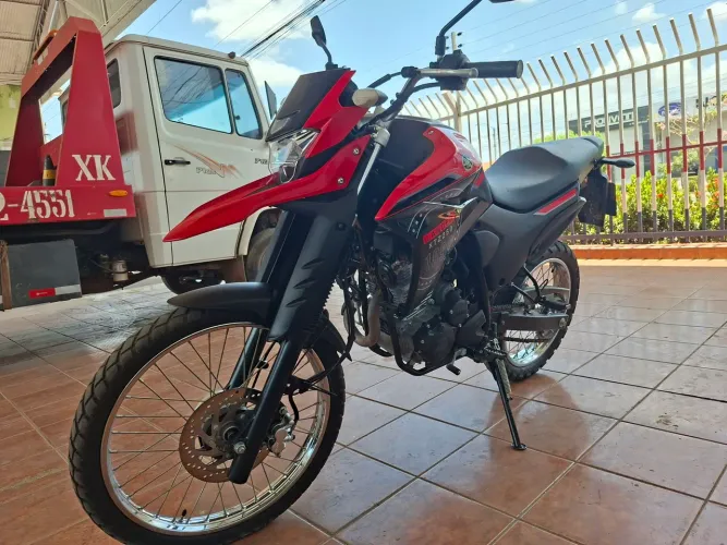 Yamaha Lander 