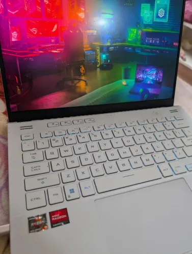 ASUS ROG ZEPHYRUS G14