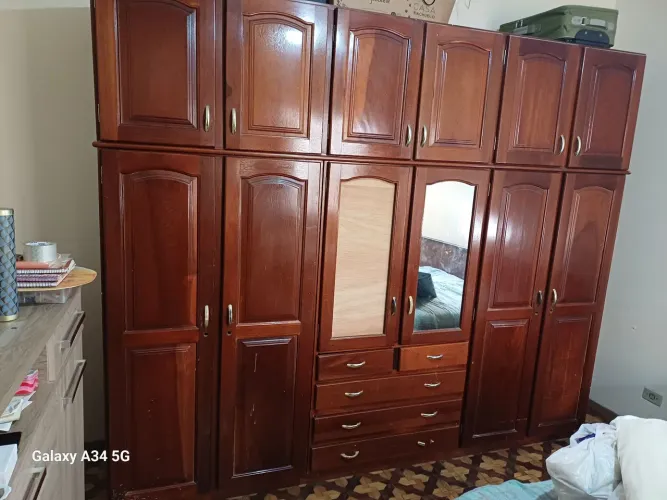 Guarda roupa usado