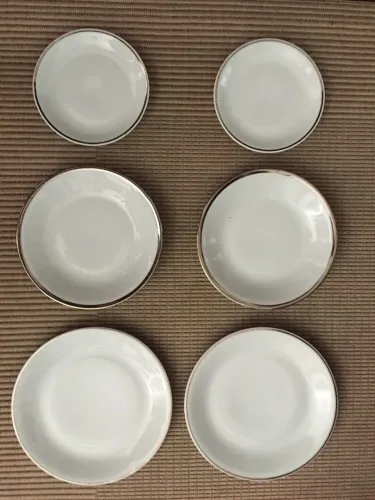 Jogo de 06 peças de pratos de porcelana branca com friso prateado Renner