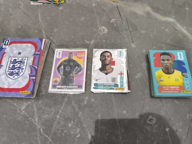 figurinha da copa do mundo com extra stiker e etc