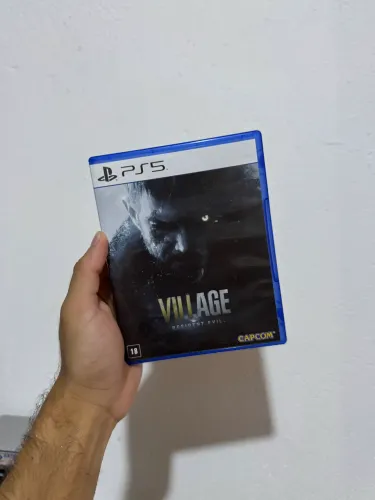 Resident Evil Village - Jogo de PS4 / PS5