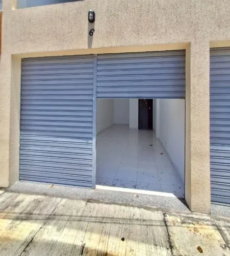 Loja comercial para locação no Alecrim com 28m² e banheiro privativo