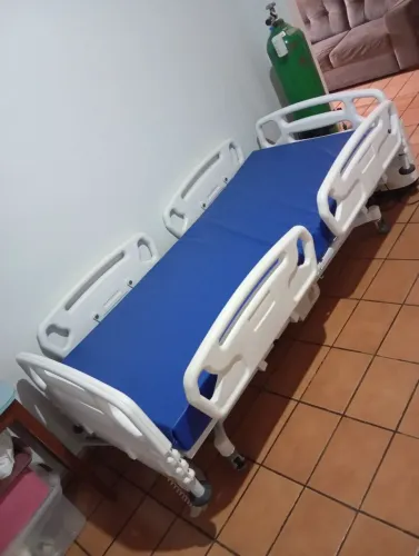 Cama hospitalar nova