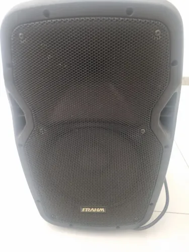 Caixa de som profissional Frahm
