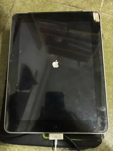 iPad 1 (2010)