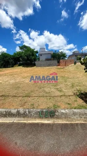 Excelente terreno em condominio fechado em Jacareí