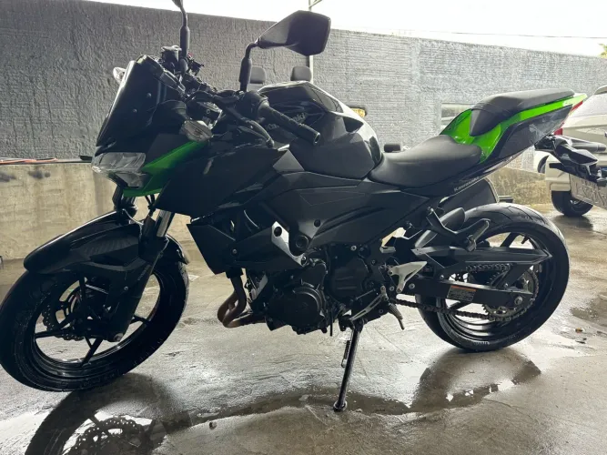 Kawasaki Z 400 2022 pra vender rápido