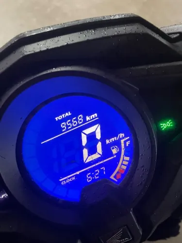 Vendo honda elite (pouco rodada)