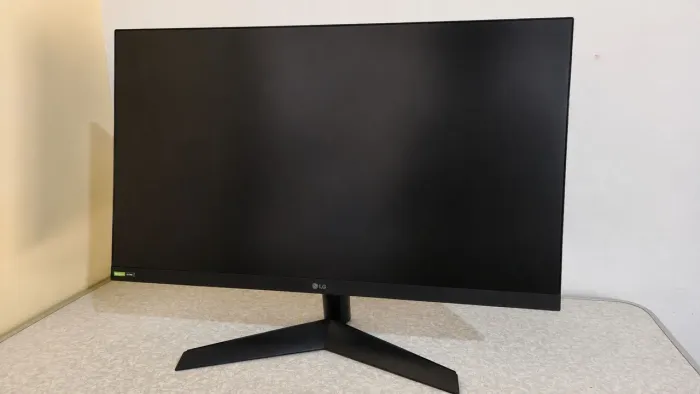 Monitor LG UltraGear Gamer 24" 180Hz IPS