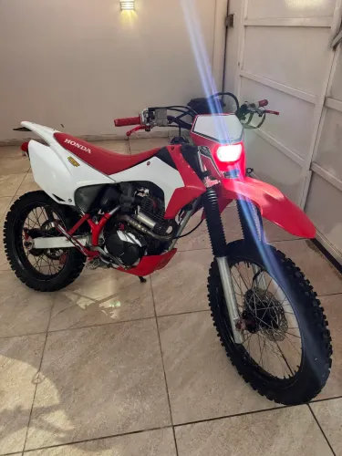 Crf 230 extra aceito cartão