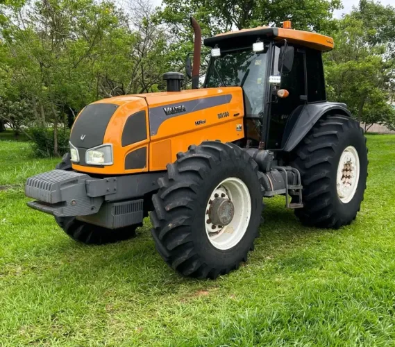Trator Valtra BH180 2010 - Parcelamos