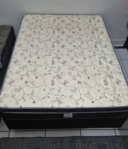 Cama box + colchão