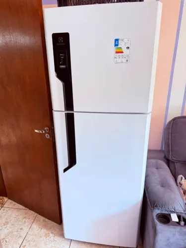Refrigerador Electrolux 2 Portas 480L Frost Free - Impecável