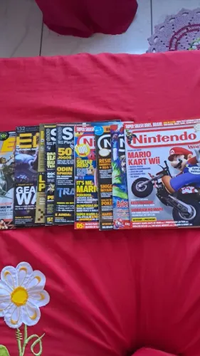 Lote com 9 revistas; Nintendo word egm e sdp PlayStation 