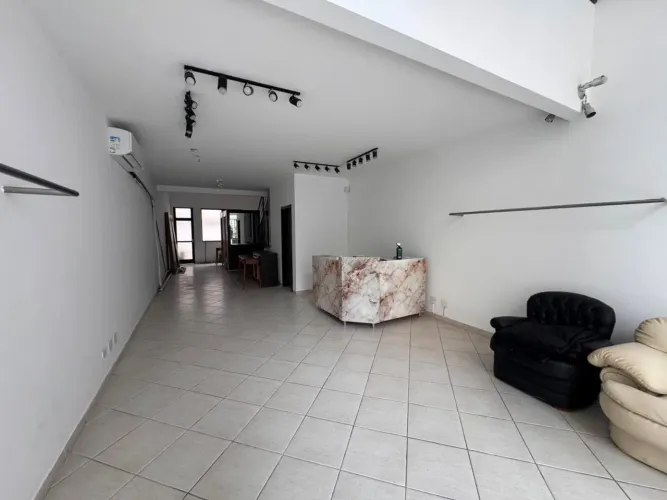 Loja para alugar, 130 m² por R$ 4.800/mês - Centro - Londrina/PR