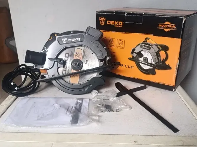 Serra Circular Profissional DEKO 1600W 110V com Laser