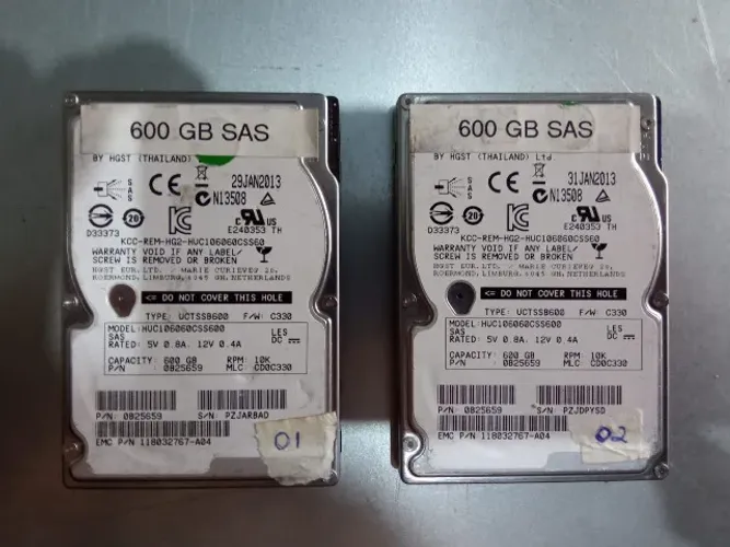 Par de HD Servidor HGST 600GB SAS 10K 2.5" - Testados e 100% Saudáveis (SMART OK)