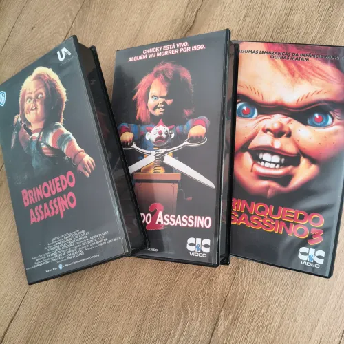 VHS Brinquedo Assassino Trilogia - Dublado - Leia o anúncio