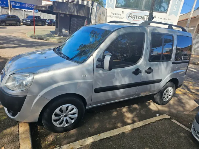 Fiat Doblo Essence 1.8 Flex 16V 5P 2014