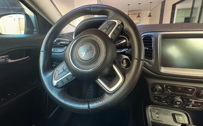 Jeep Compass Longitude 2.0 4X2 Flex 16V Aut. 2017