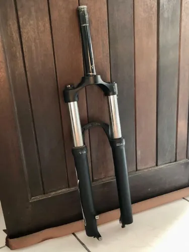 Suspensão Absolute Nero