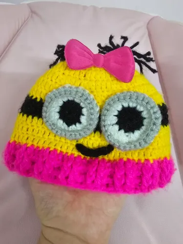Touca de Crochê Minions - Modelo Menina