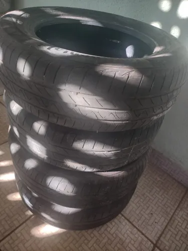 Pneu continental 185/65 Aro 15
