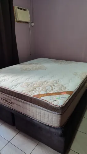 Cama box baú Queen+ colchão 