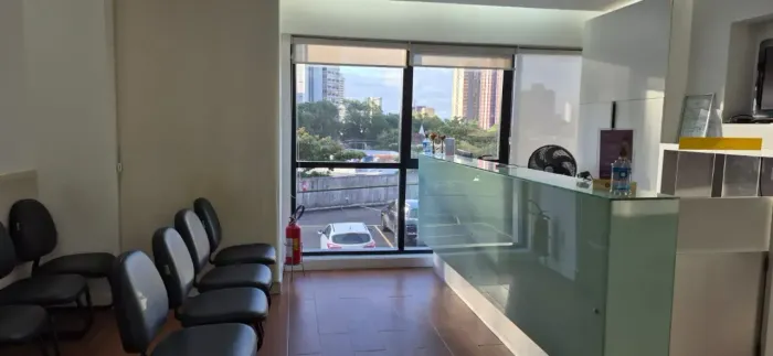 Alto padrão. 2 salas comerciais conjuntas no ed. The Plaza, Ilha do Retiro, total 64,79m²,