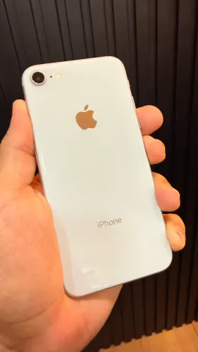IPHONE 8 64GB PRATA - SEMINOVO - OPORTUNIDADE