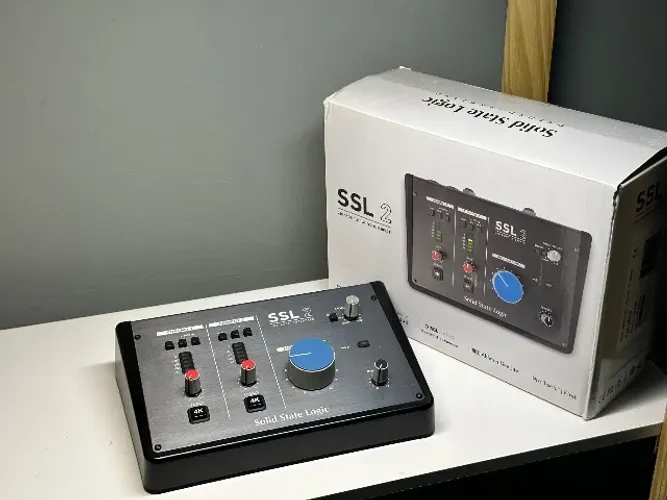 Interface de Áudio SSL2 Solid State Logic | Home Studio Profissional