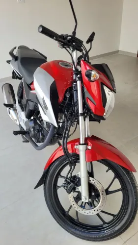 Titan 160 2024 único dono com apenas 6.500km