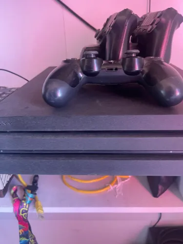 Ps4 pro 1TB 
