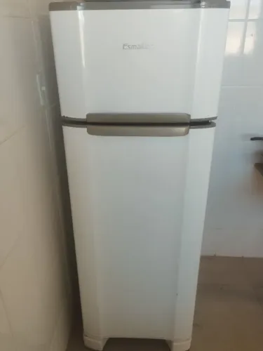 Vendo Geladeira Fross free