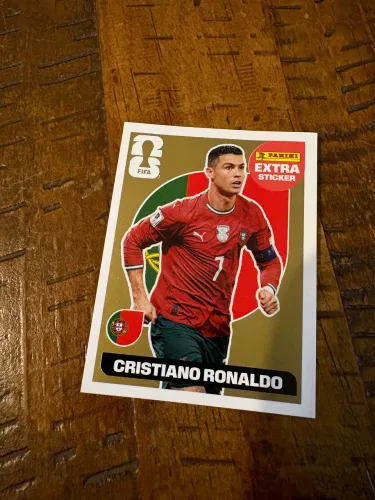 CRISTIANO RONALDO - OURO - OFICIAL PANINI