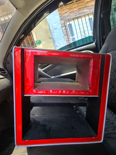 Vendo Rack móvel PARA SOM AUTOMOTIVO