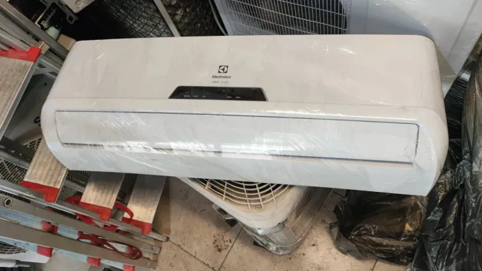 Split 18000 BTU serpentina em cobre