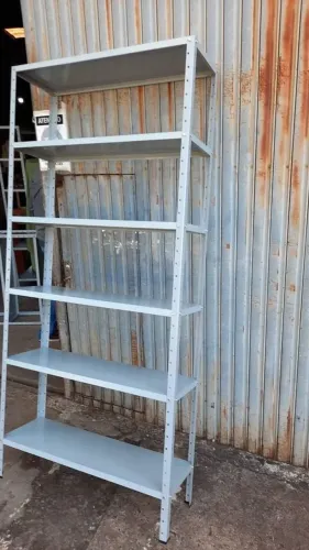 Estante de aço nova oferta 06 bandejas 0,30x0,92x2,00 na cor cinza desmontada na caixa