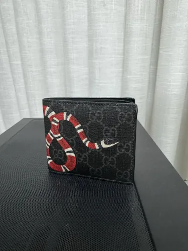 Carteira Gucci Supreme KINGSNAKE Preta 