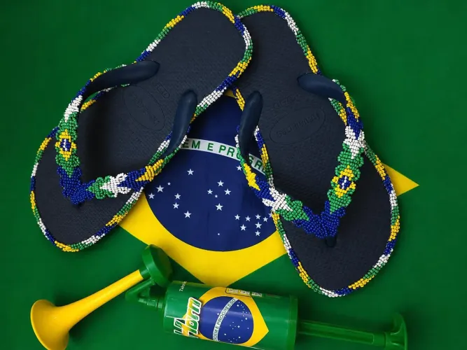Havaianas Customizadas Bordadas