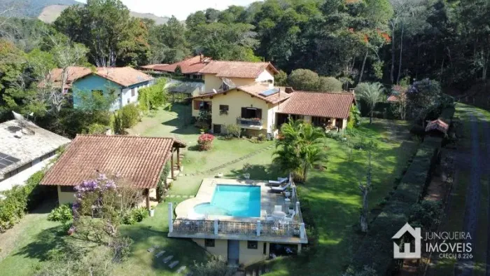 Casa em Condomínio- Petrópolis, Itaipava
