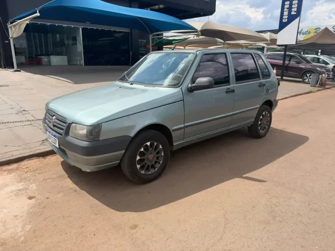 Fiat Uno Mille Grazie 1.0 Fire Flex 8V 4P 2013