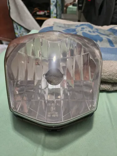 VENDO BLOCO ÓTICO DA 160 2024 ORIGINAL HONDA..