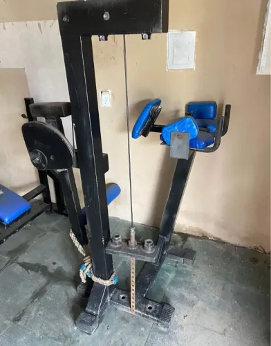 Aparelhos de musculação usado