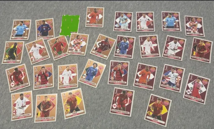 167 Figurinhas Legends 