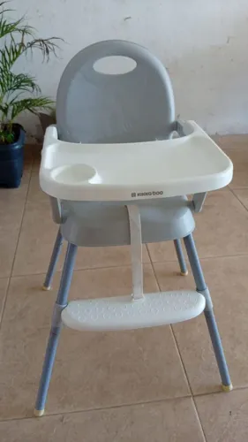 Vendo cadeira de alimentação pra bebê