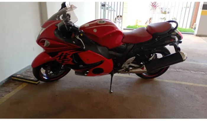 SUZUKI HAYABUSA GSX-1300R 2016 - IMPECÁVEL