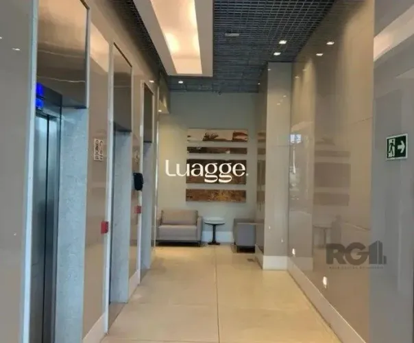 STUDIO MOBILIADO E DECORADO PARA LOCAÇÃO NO BAIRRO MOINHOS DE VENTO - 37M² ÁREA