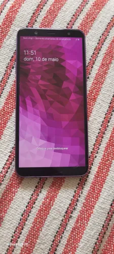 Samsung j8
